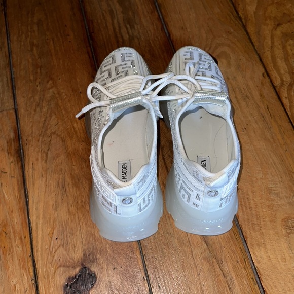 Steve Madden Women's Maxima Rhinestone Trainer Sneakers 9.5 M - Picture 5 of 7